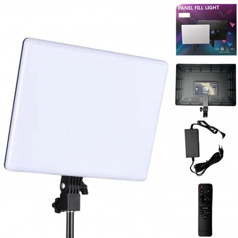پنل نور ZEUS مدل BK-880 96W همراه با سه پایه 801