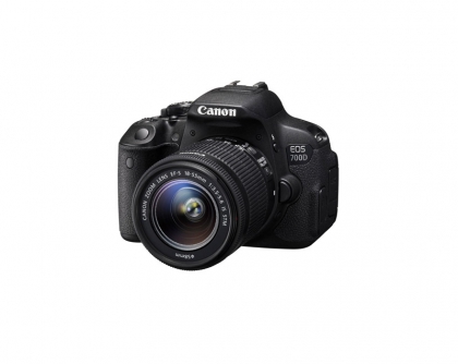 Canon EOS 700D + EF-S 18-55mm (دست دوم)