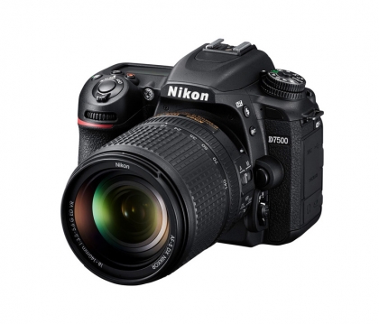 دوربین نیکون D7500 + 18-140mm VR (دست دوم)