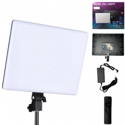 پنل نور ZEUS مدل BK-880 96W همراه با سه پایه 801